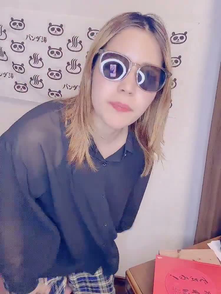 まりぱん 瓦割り引退発表の動画